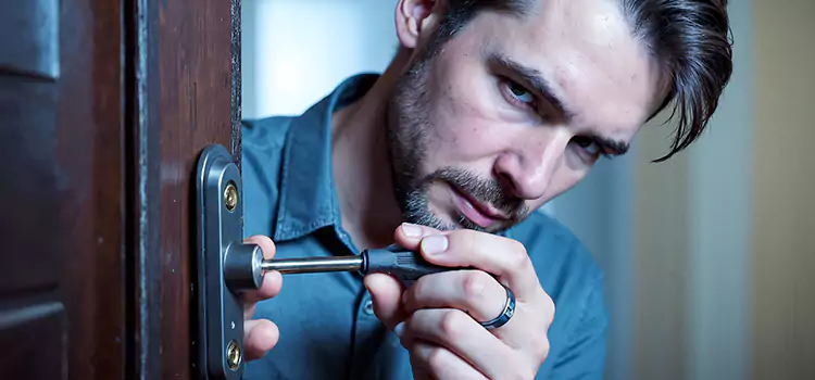 Eviction Locksmith Hampton